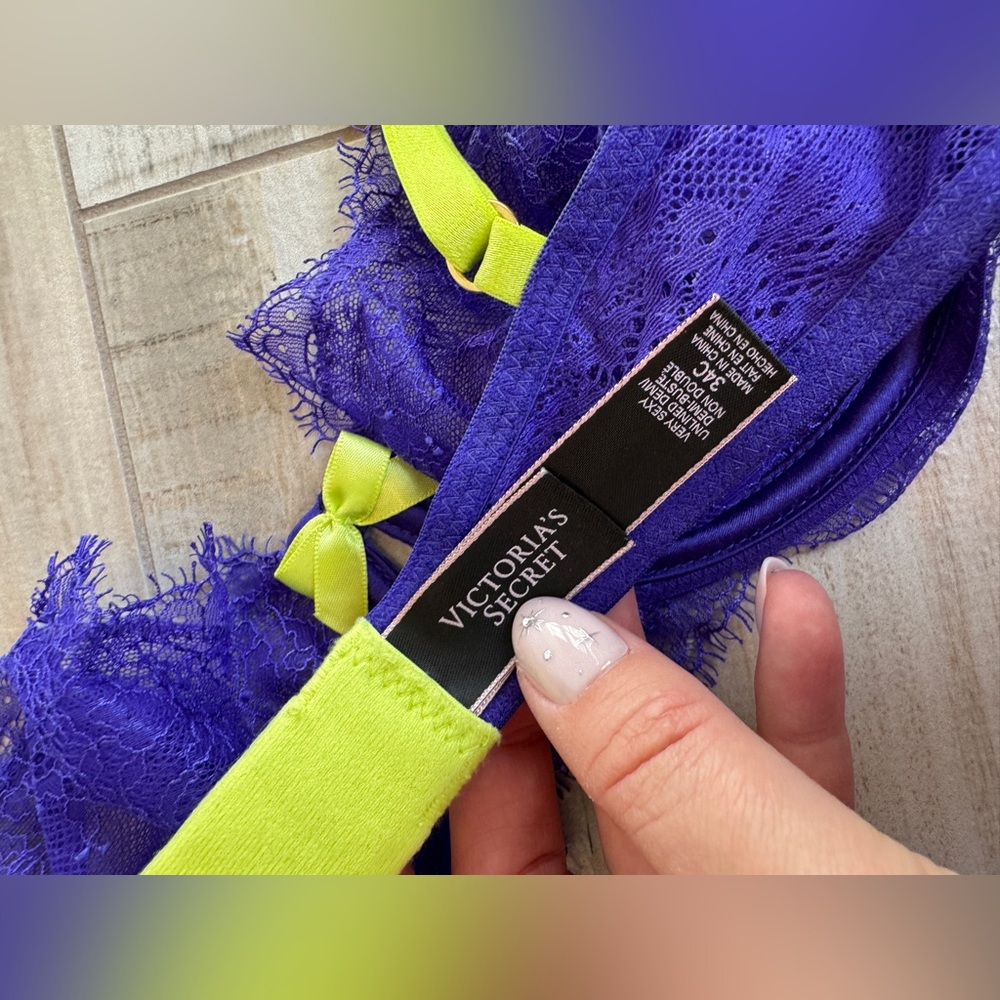 Victoria's Secret “Very Sexy” Purple Lace Bra with yellow/green Accents 34C